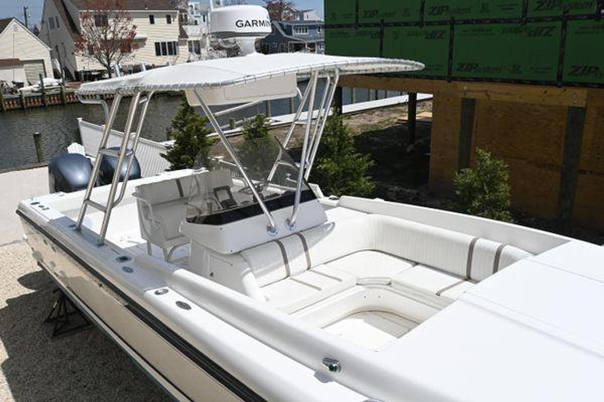 Used 32' Intrepid 323 Cuddy | 2002