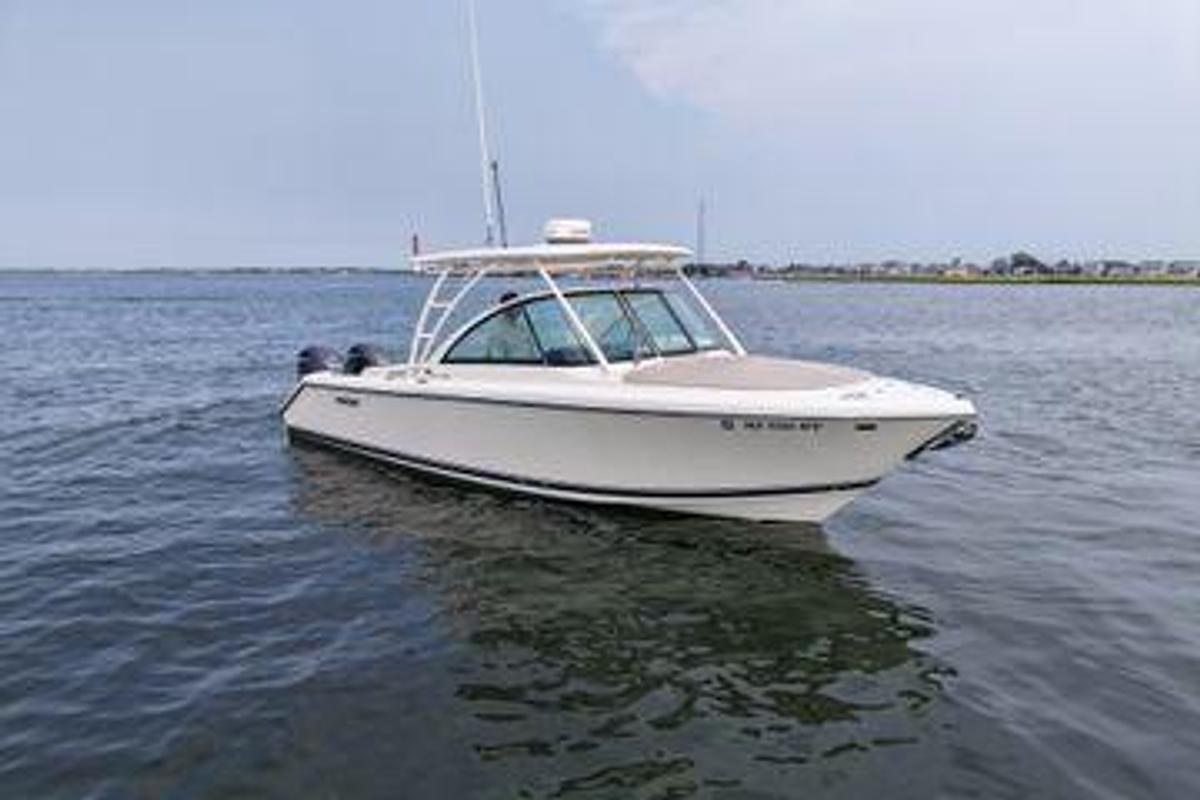 Used 2014 25' Pursuit DC 265 Dual Console | 25ft