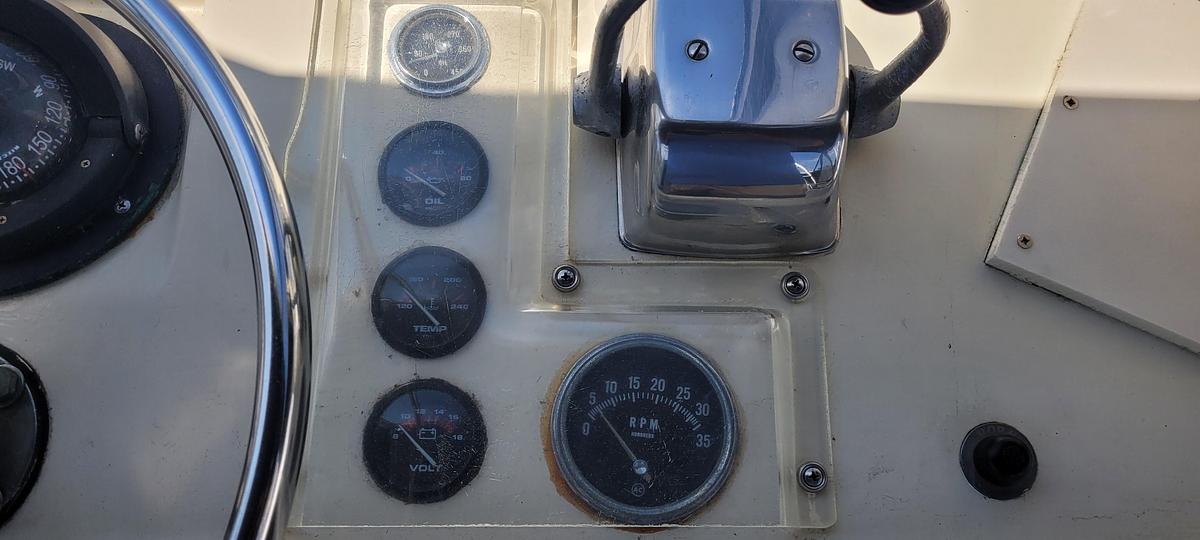 Used 1976 Hatteras 38 DC | 38ft