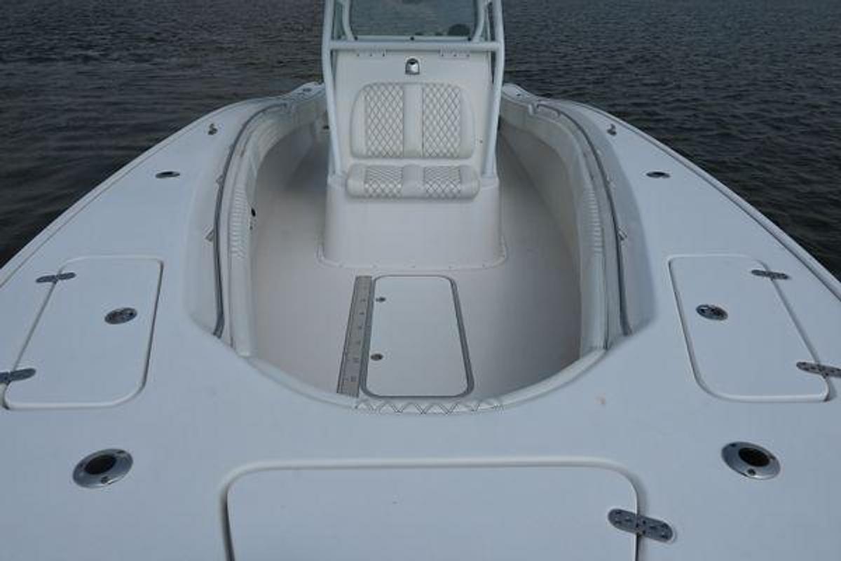 Used 2015 31' Cape Horn 31T | 31ft
