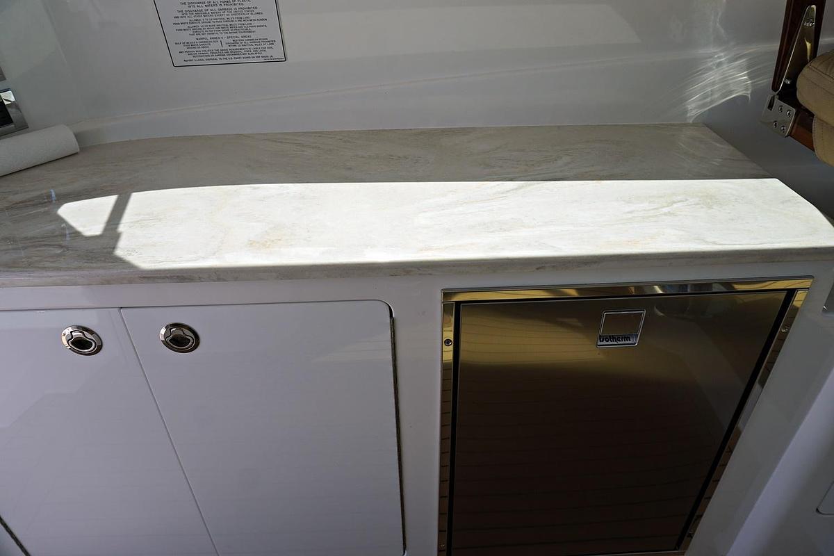 Used 2022 Henriques 42EXHT | 42ft