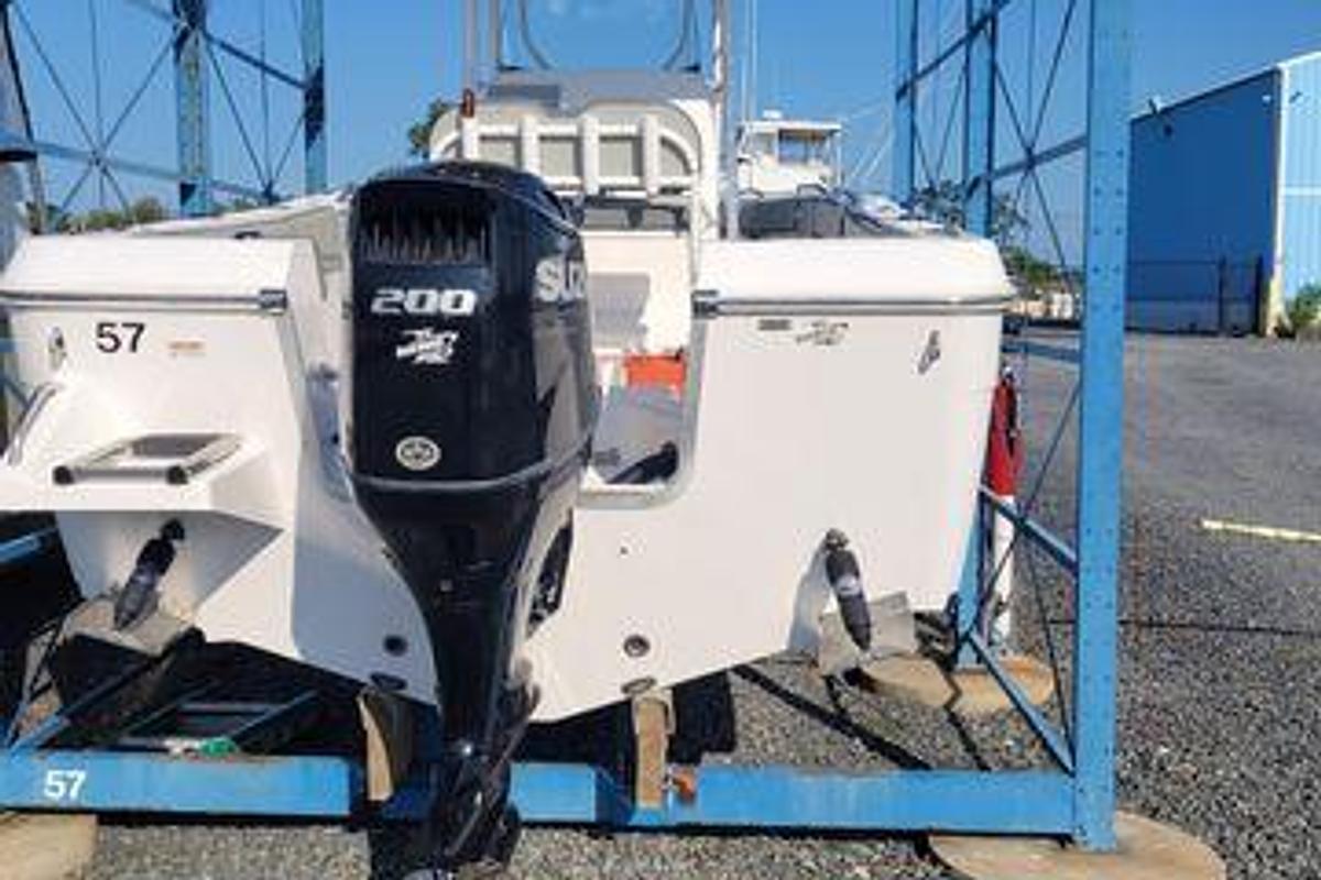 Used 2022 21' Aquasport 2100 Center Console | 21ft