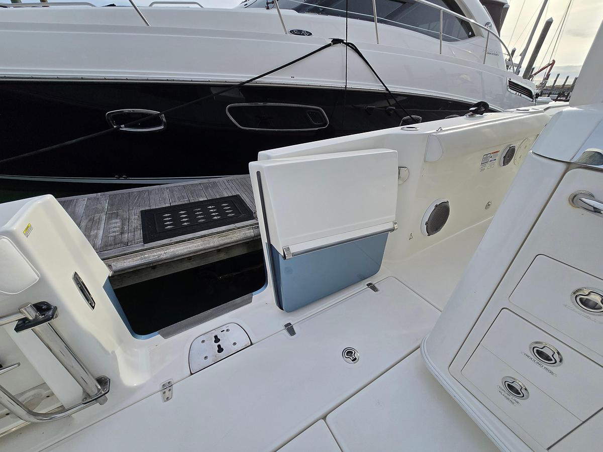 Used 2015 Boston Whaler 350 Outrage | 35ft
