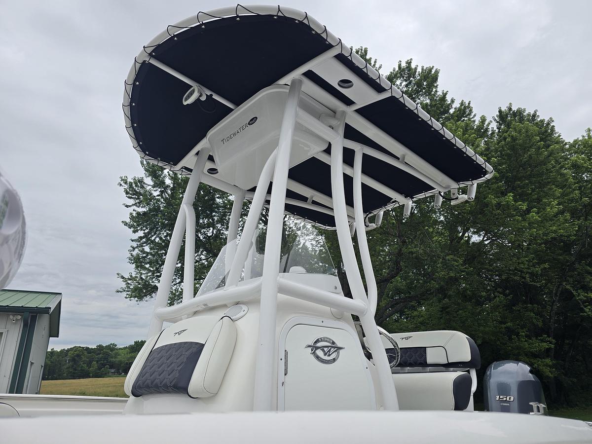 Used 2022 19' Tidewater 198 Adventure Center Console