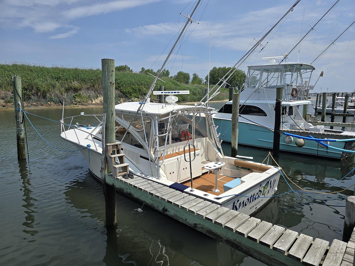 Used 2005 35' Carolina Classic Express | 35ft