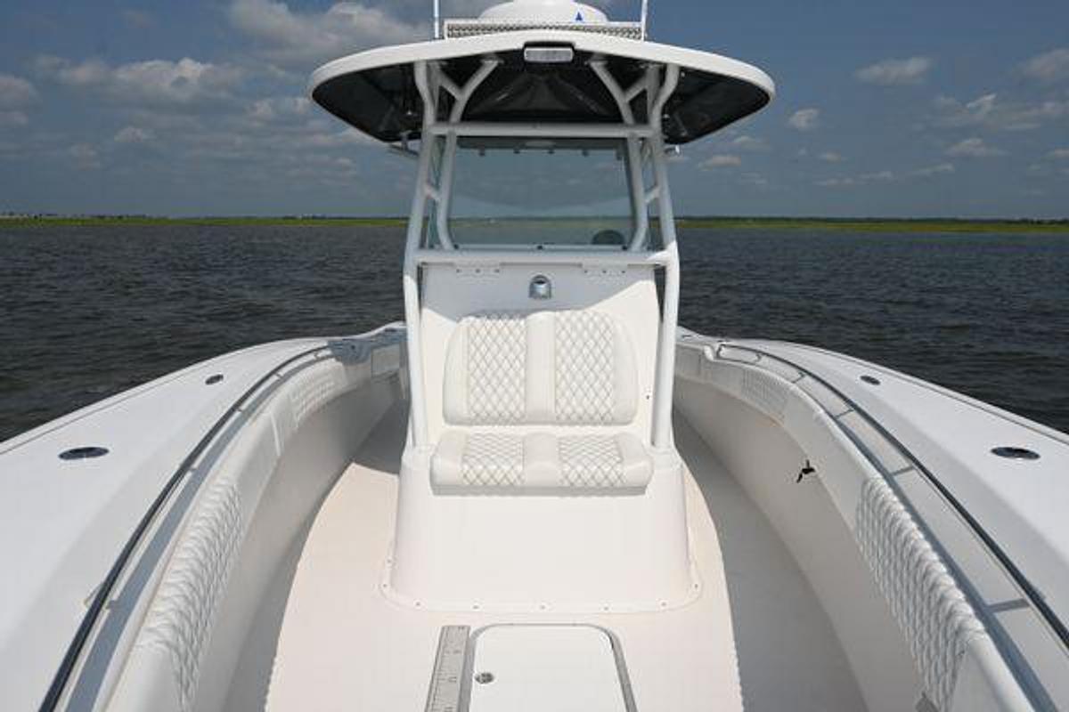 Used 2015 31' Cape Horn 31T | 31ft