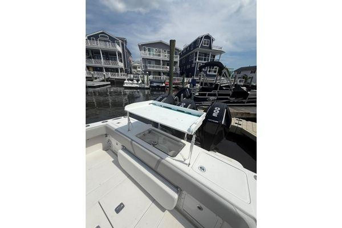 Used 2006 SeaVee 340B Center Console | 34ft