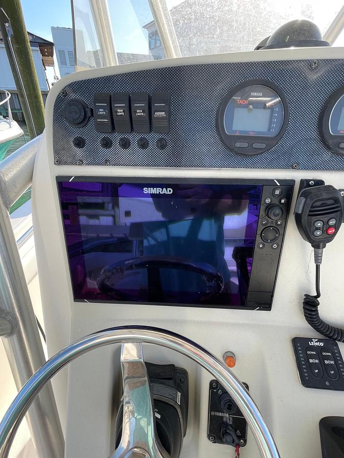 Used 2013 Pioneer 222 Sportfish | 22ft