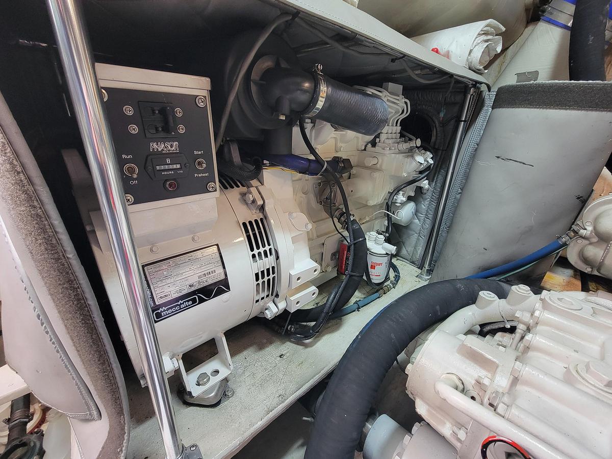 Used 2005 Ocean Yachts 57 Super Sport | 57ft