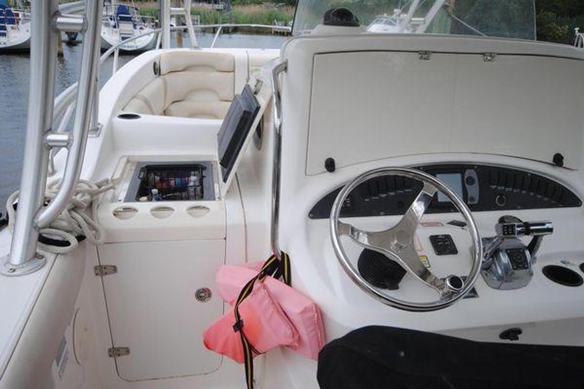 Used 2006 32' Boston Whaler 320 Outrage Cuddy Cabin | 32ft