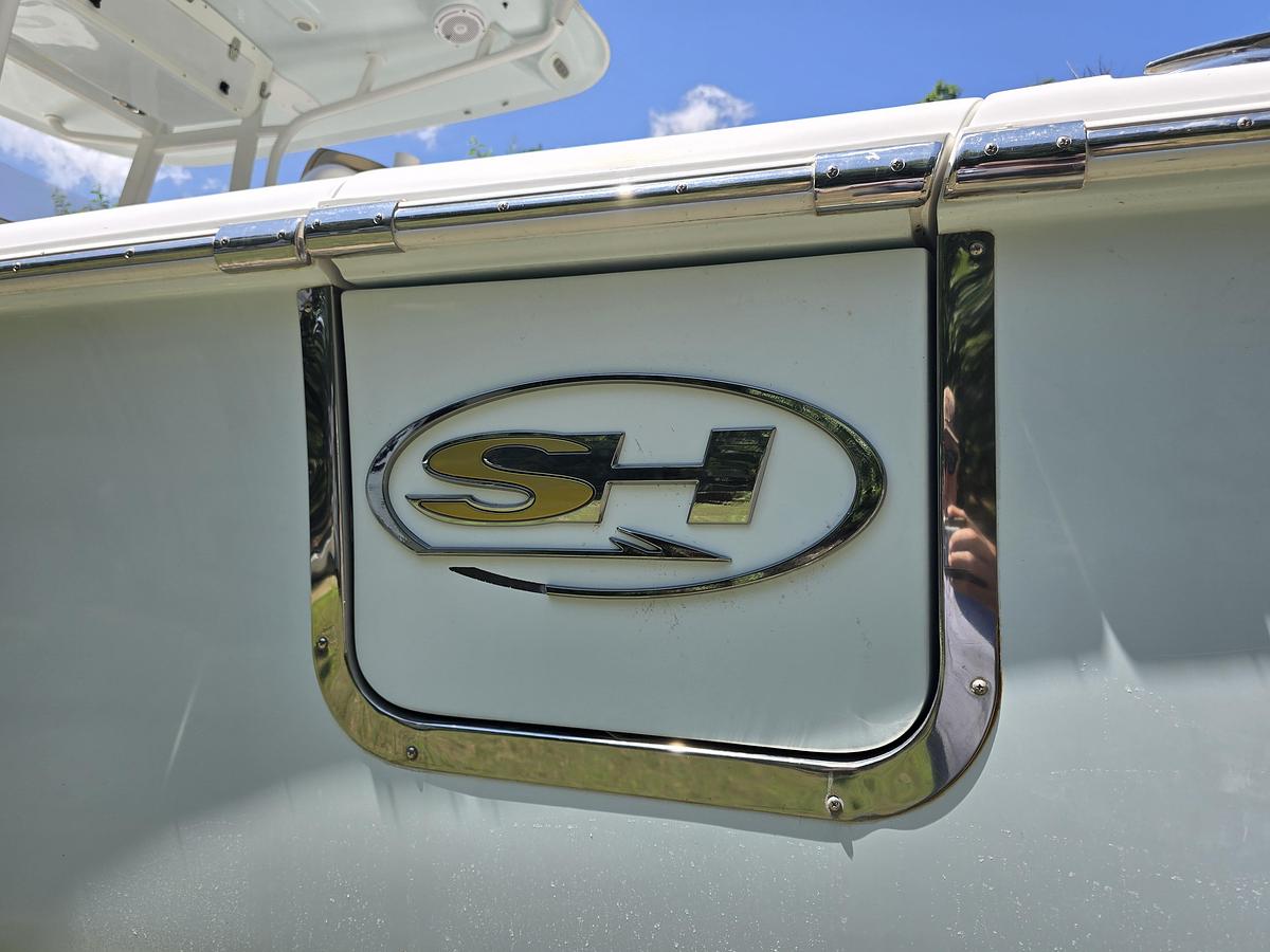 Used 2016 27' Sea Hunt Gamefish 27