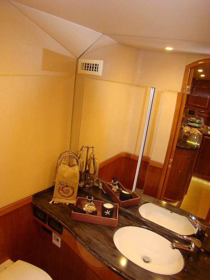 2026 Jersey Cape 47 Custom Hardtop | 47ft