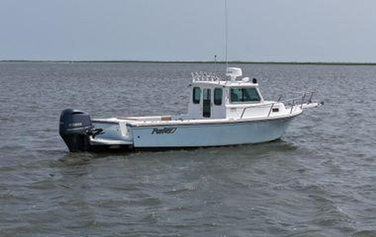 Used 2019 Parker 2320 Sport Cabin | 23ft