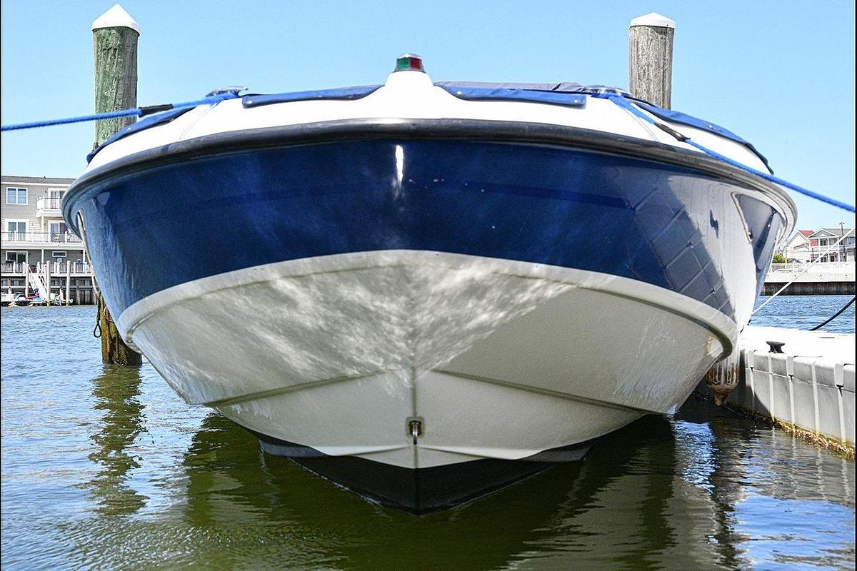 Used 2005 22' Bayliner Bowrider 225 | 22ft