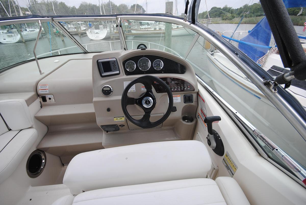 Used 2007 Sea Ray 240 Sundancer | 24ft