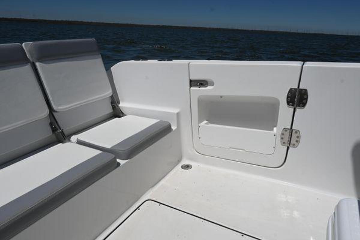 Used 2022 24' Release 240 RX | 24ft