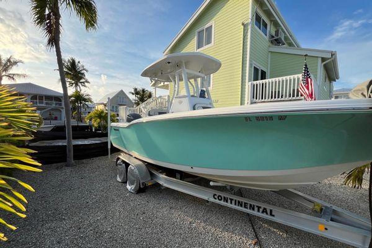 Used 2017 Tidewater 230cc Adventure | 23'