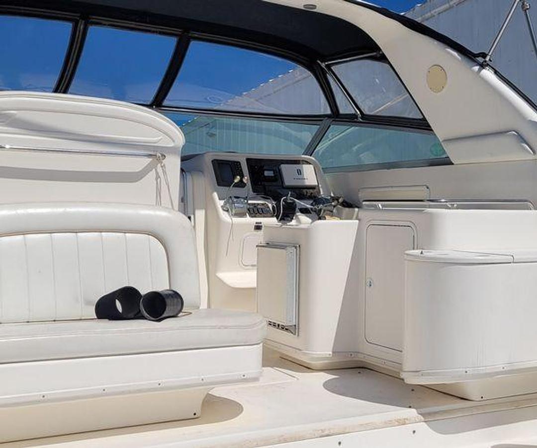 Used 1997 33' Sea Ray 330 Express Cruiser