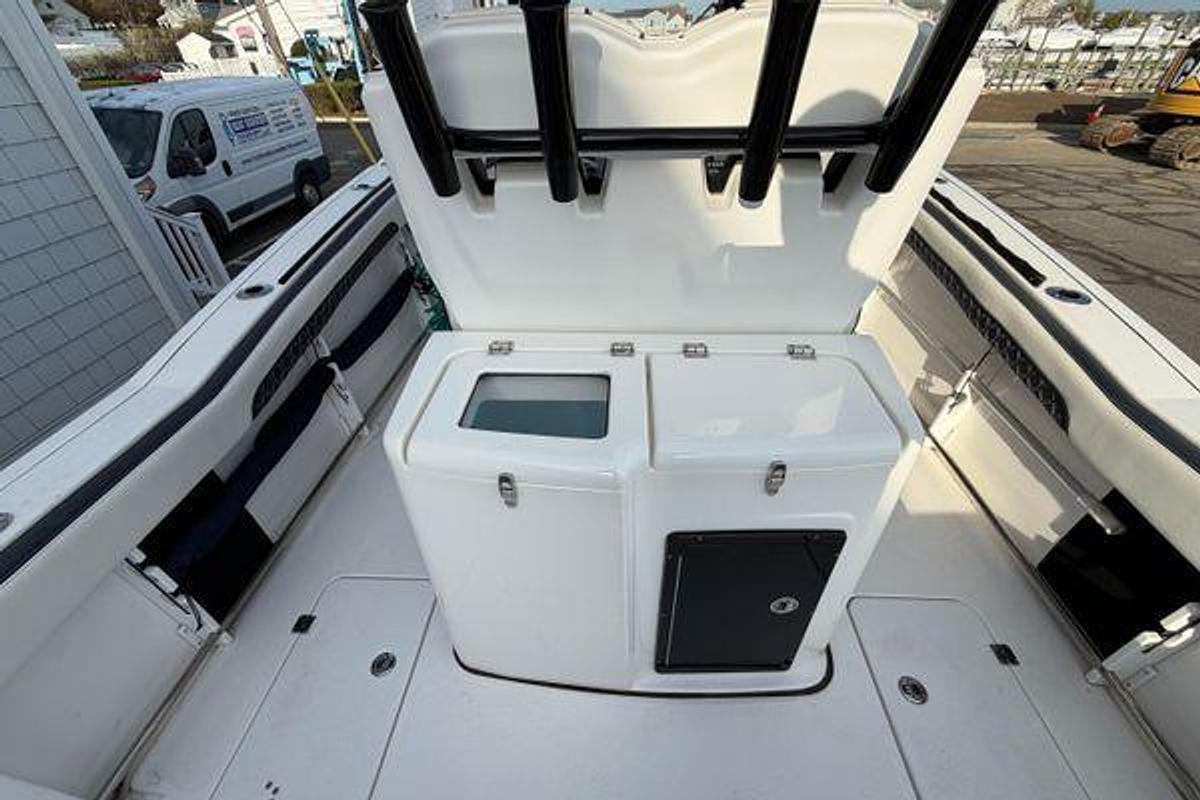 Used 2023 Tidewater 282 CC Adventure Bluewater | 28ft