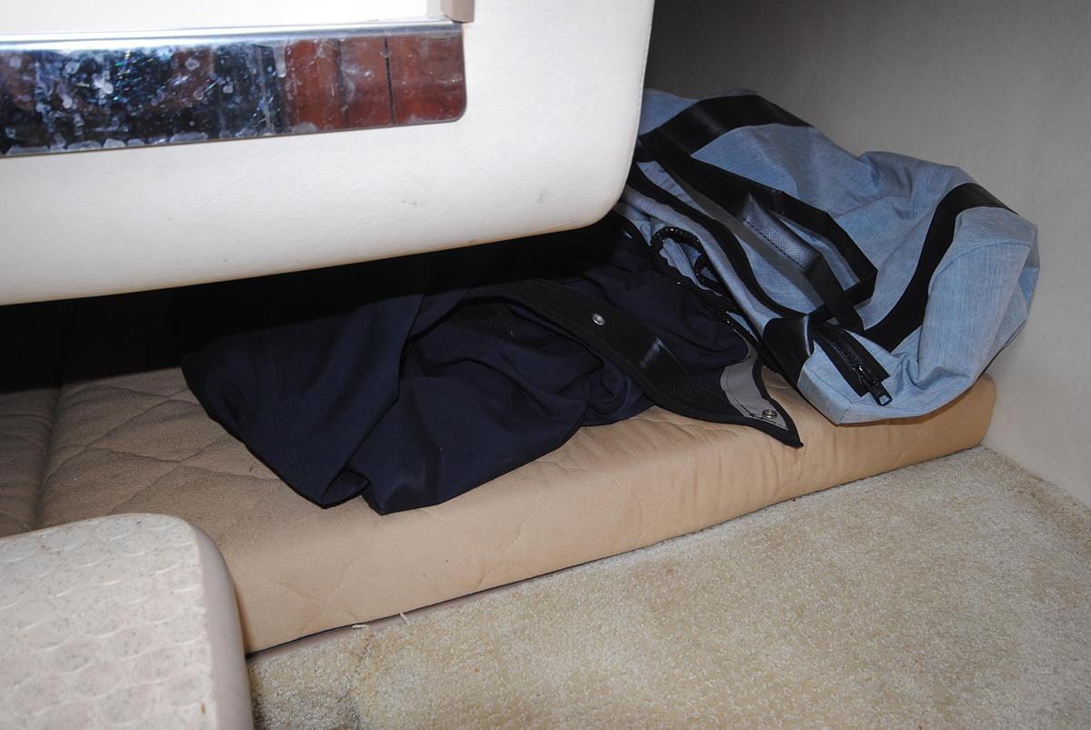 Used 2007 Sea Ray 240 Sundancer | 24ft