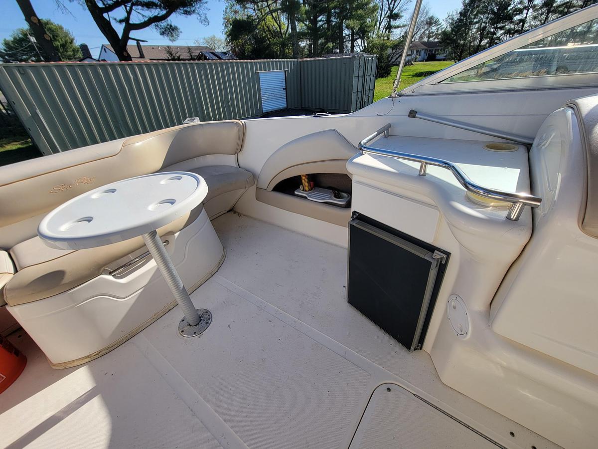 Used 1998 Sea Ray 260 Overnighter | 26ft