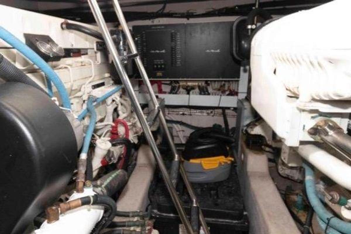 Used 2005 Sea Ray 500 Sundancer | 50ft