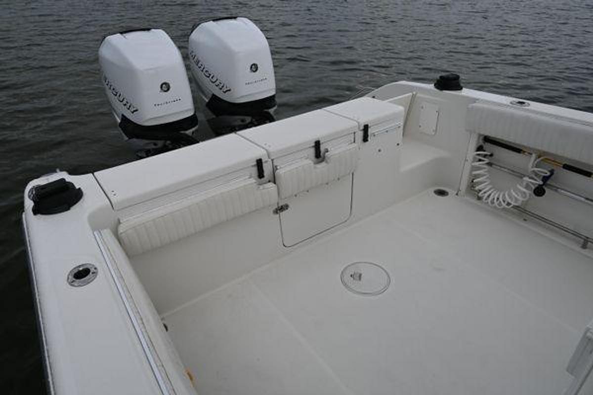 Used 2002 Triton 2895 CC | 28ft