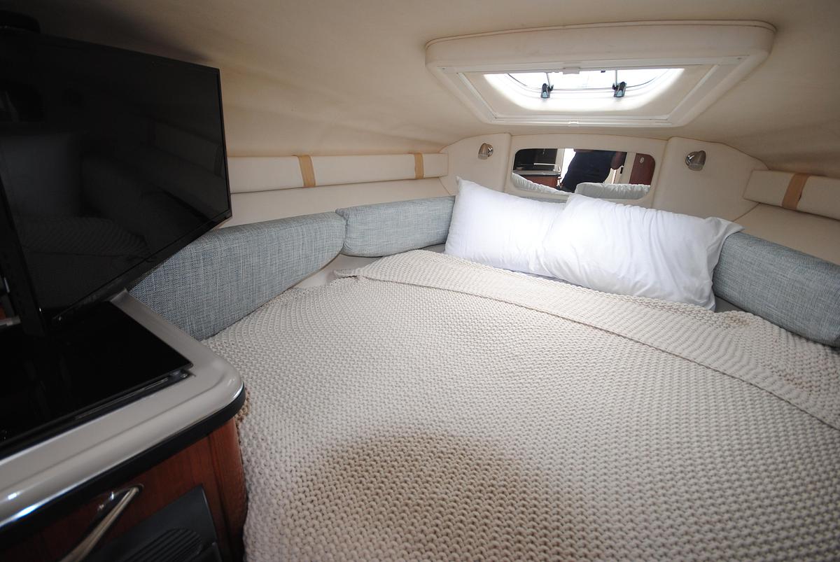 Used 2007 Sea Ray 240 Sundancer | 24ft