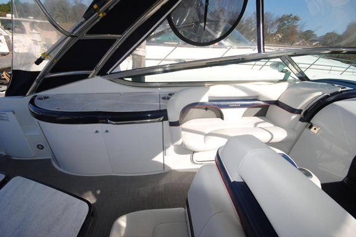 Used 2017 Formula 370 Super Sport } 37ft