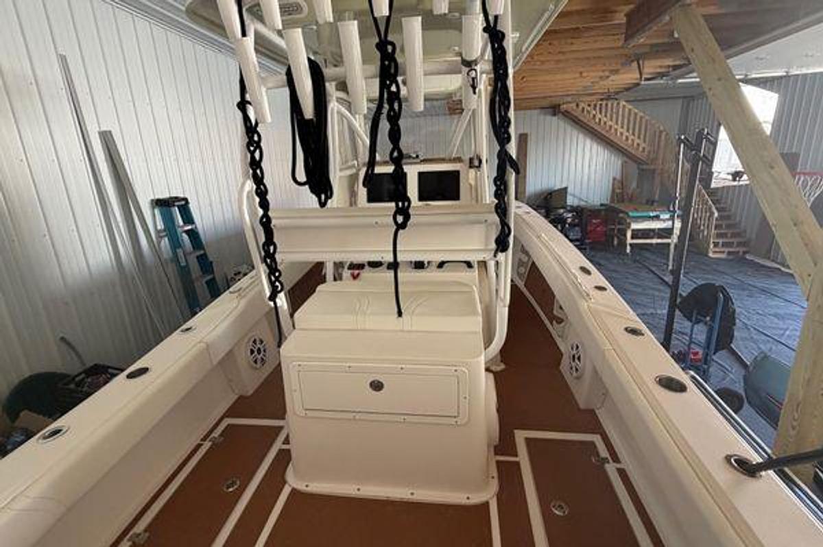 Used 2023 29' Ocean Runner 2 | 29ft