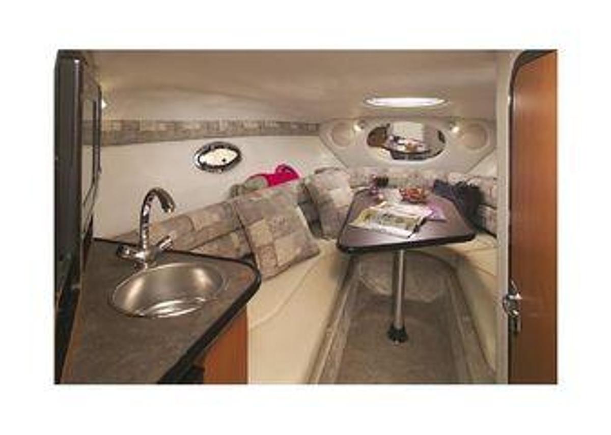 Used 2005 Crownline 275 CCR | 27ft