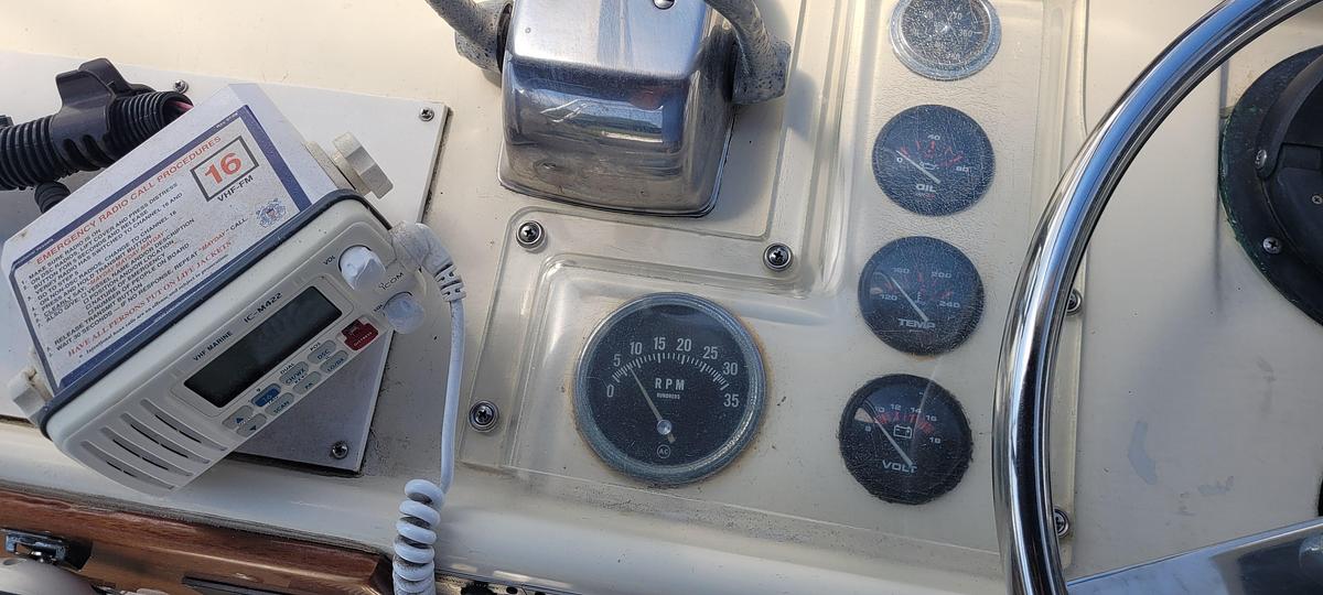 Used 1976 Hatteras 38 DC | 38ft