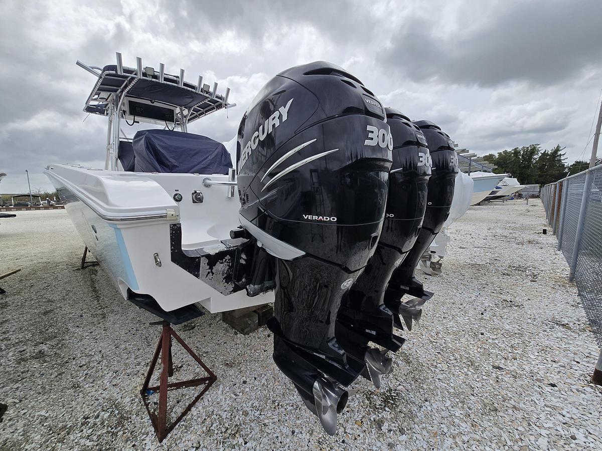 Used 2007 38' Fountain 38 Center Console | 38ft