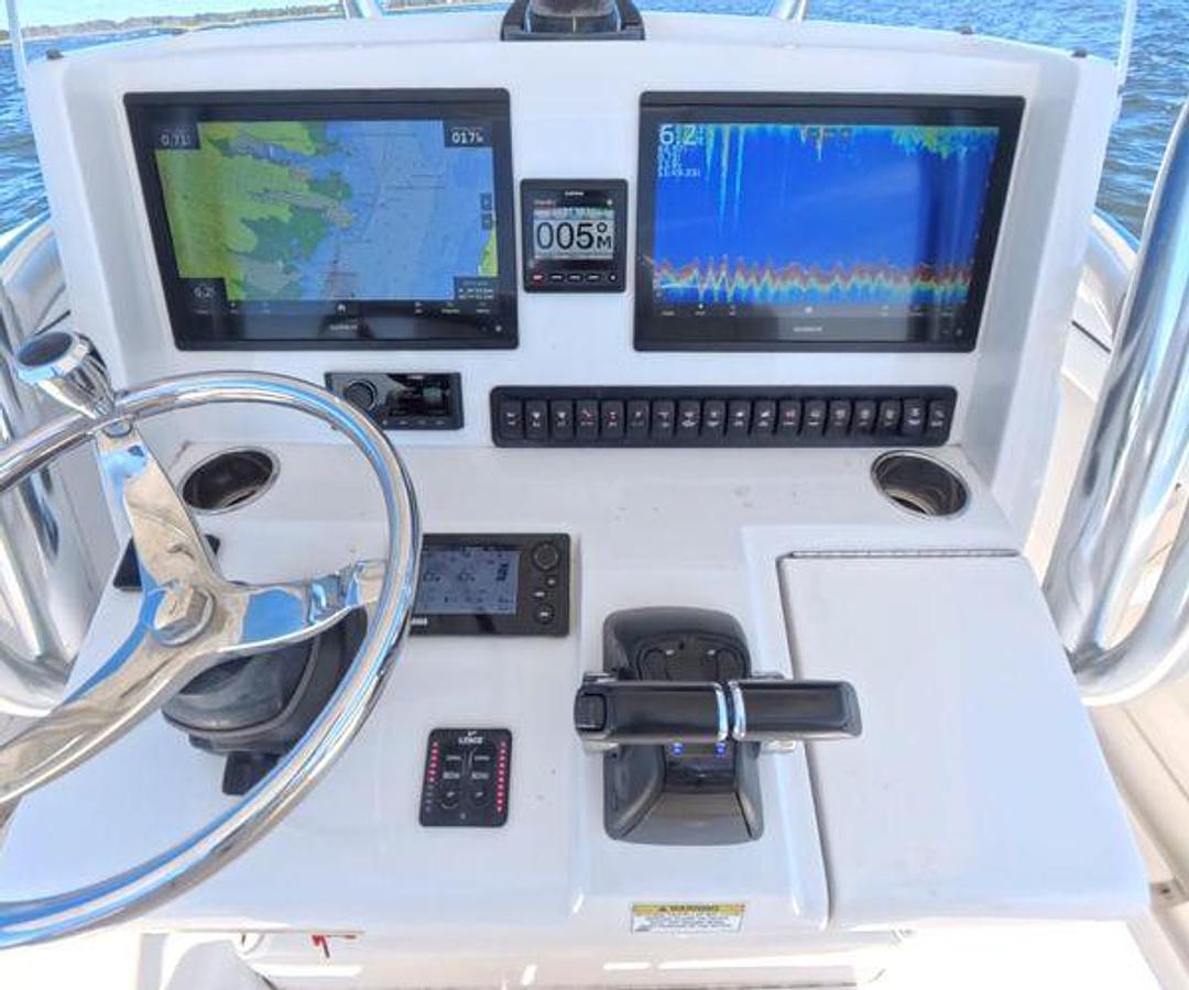 Used 2014 Jupiter 30 FS | 30ft