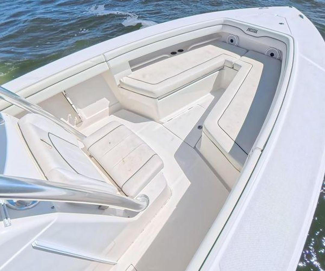Used 2014 Jupiter 30 FS | 30ft