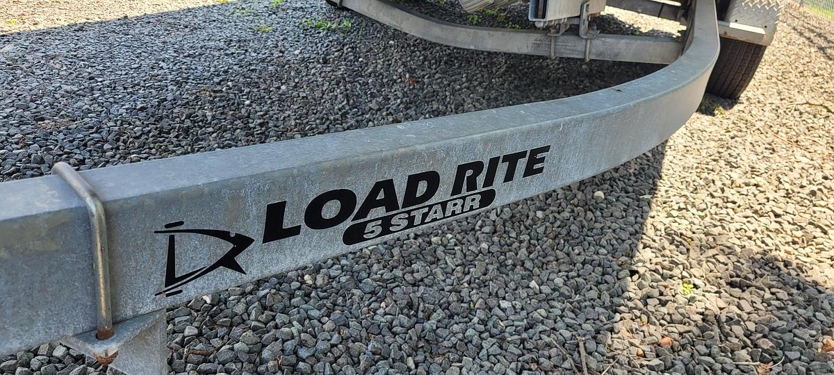 Used 2000 Boston Whaler 240 Outrage | 23ft