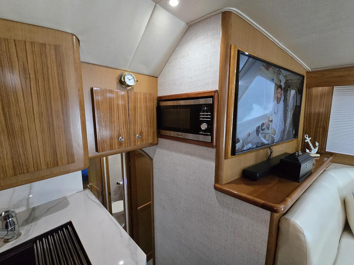 Used 2006 44' Jersey Cape 44 Sport Yacht | 44ft