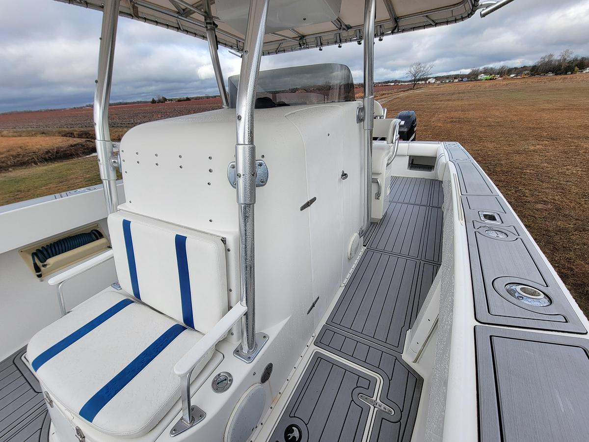 Used 1996 Venture 34 Center Console | 34ft