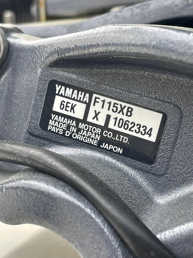 Used 2019 World Cat 230 DC | 23ft