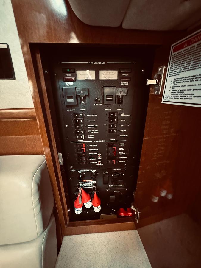 Used 2008 Sea Ray 350 Sundancer | 35ft