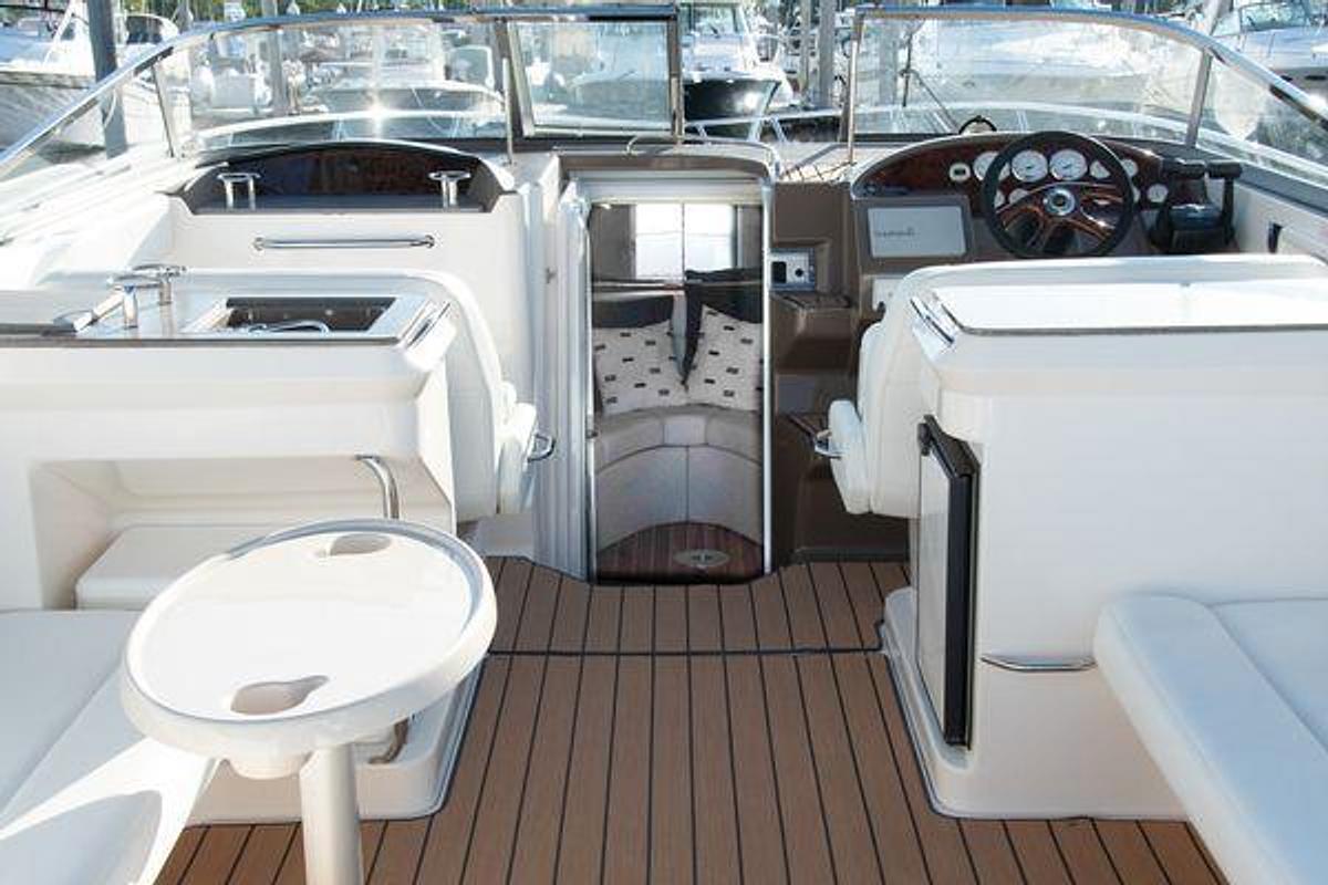 Used 2005 34' Regal 3350 Sport Cruiser