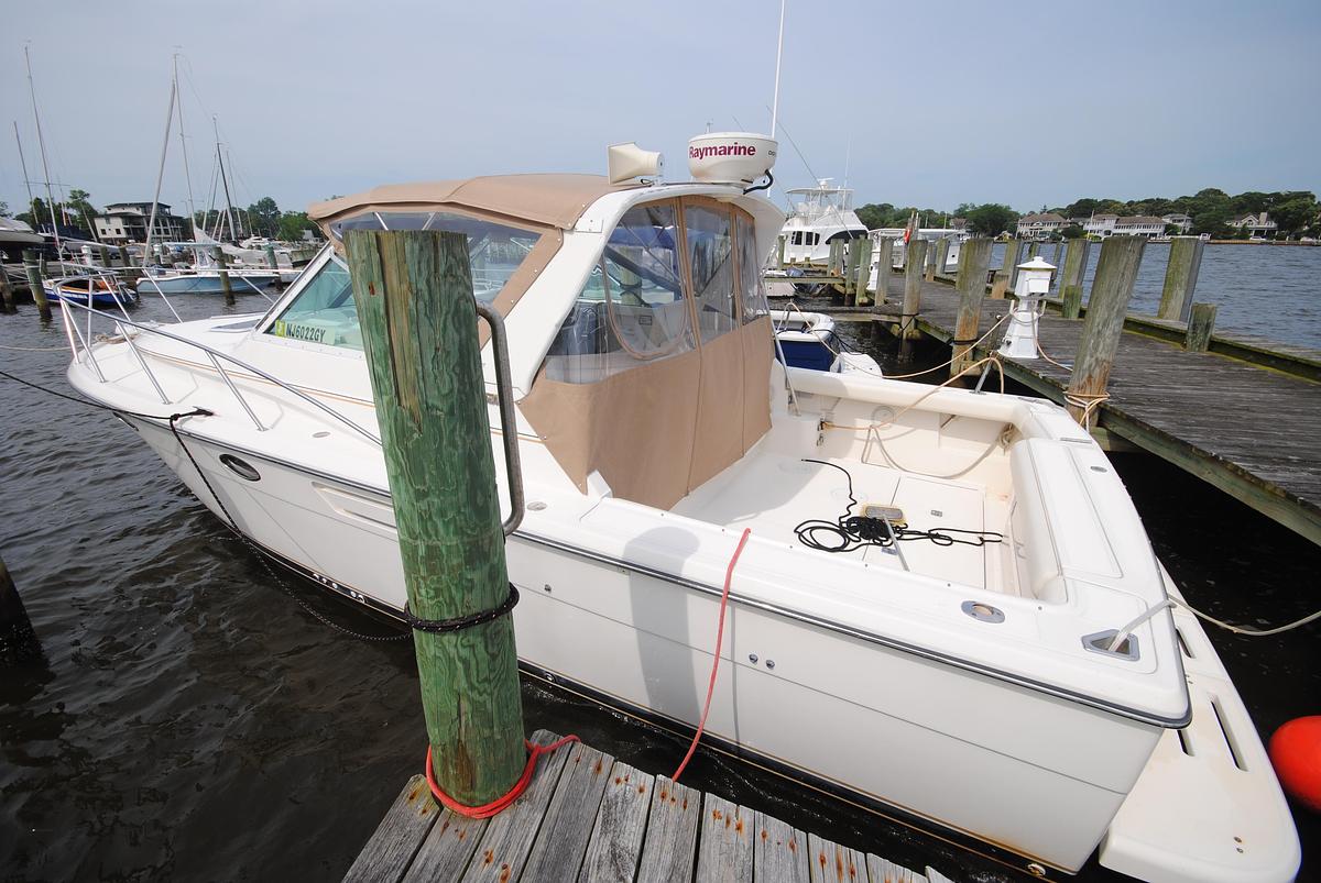 Used 1996 Tiara Yachts 3100 Open | 31ft