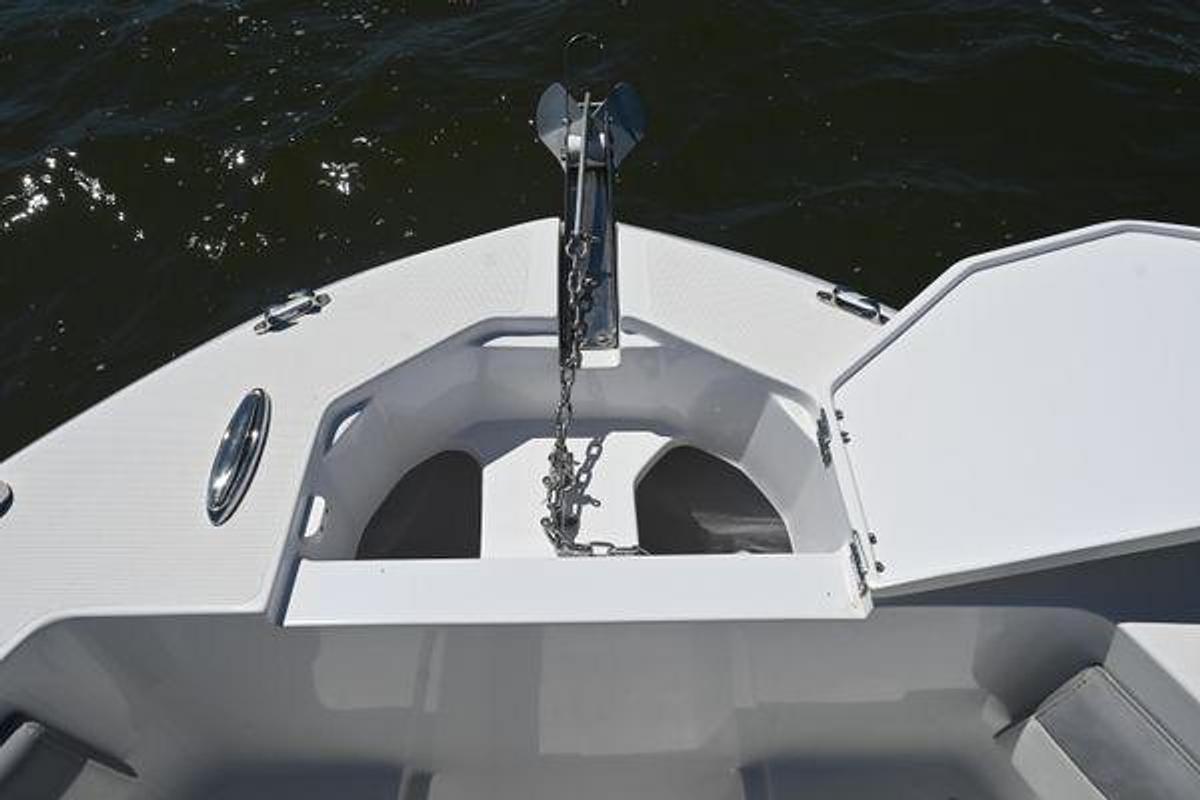 Used 2022 24' Release 240 RX | 24ft
