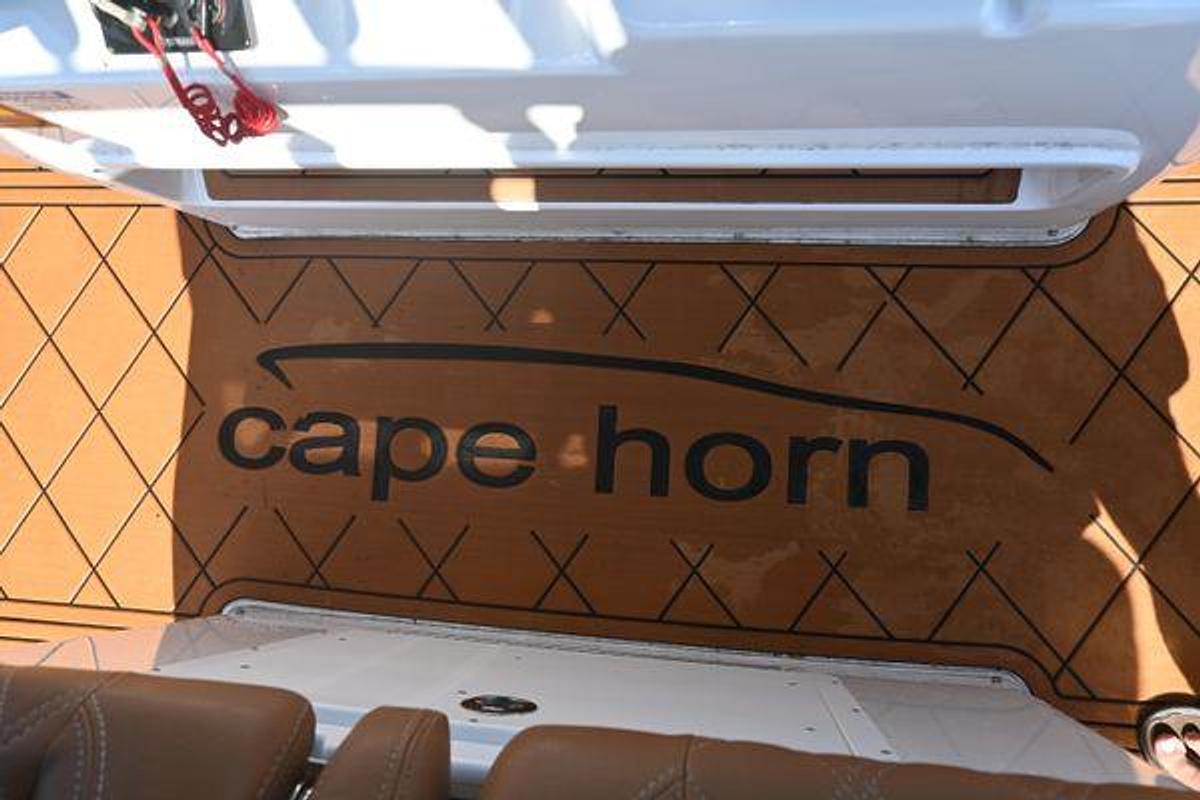 Used 2021 32' Cape Horn 32T | 32ft