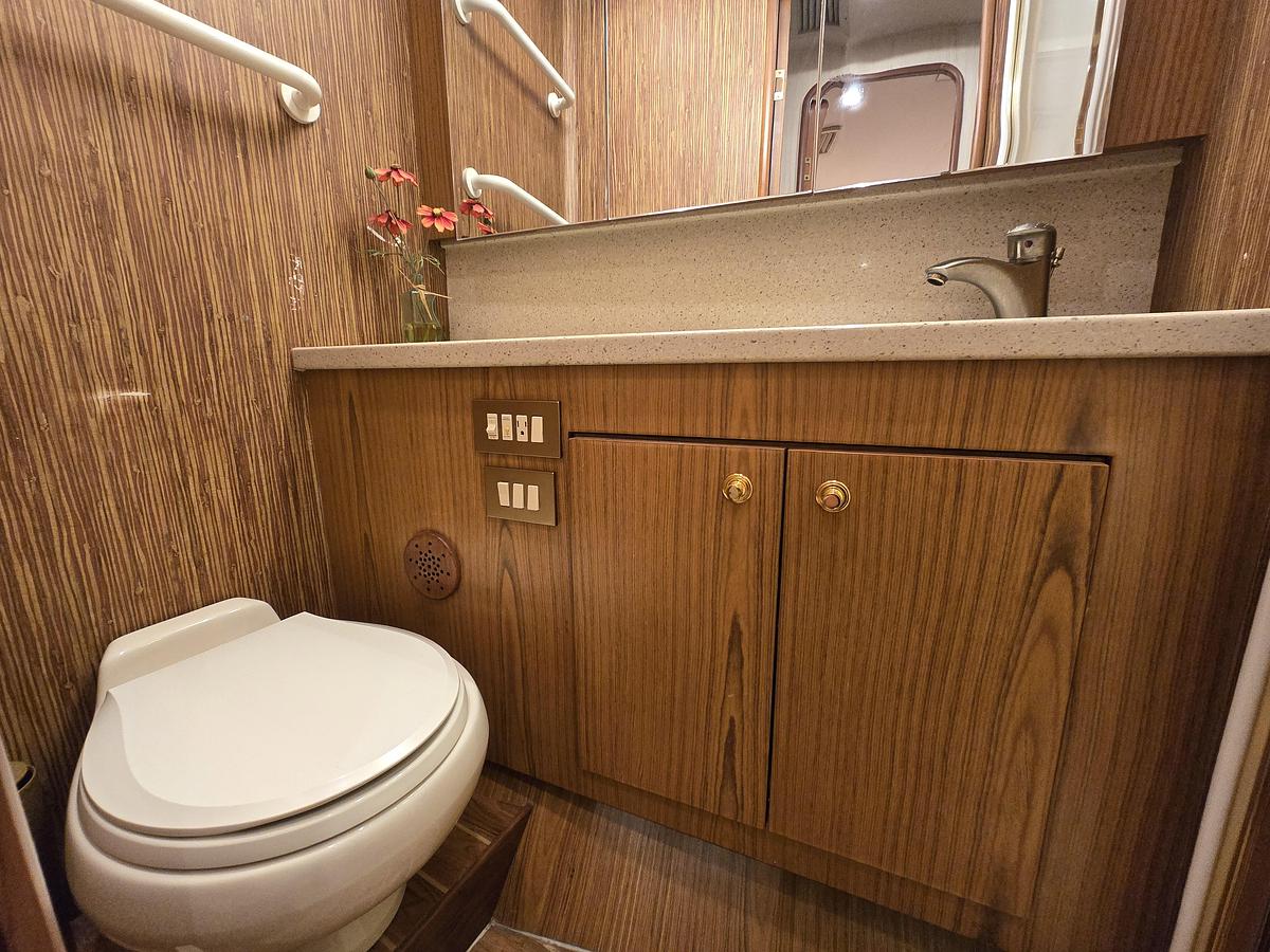 Used 2007 Ocean Yachts 46 Super Sport | 46ft