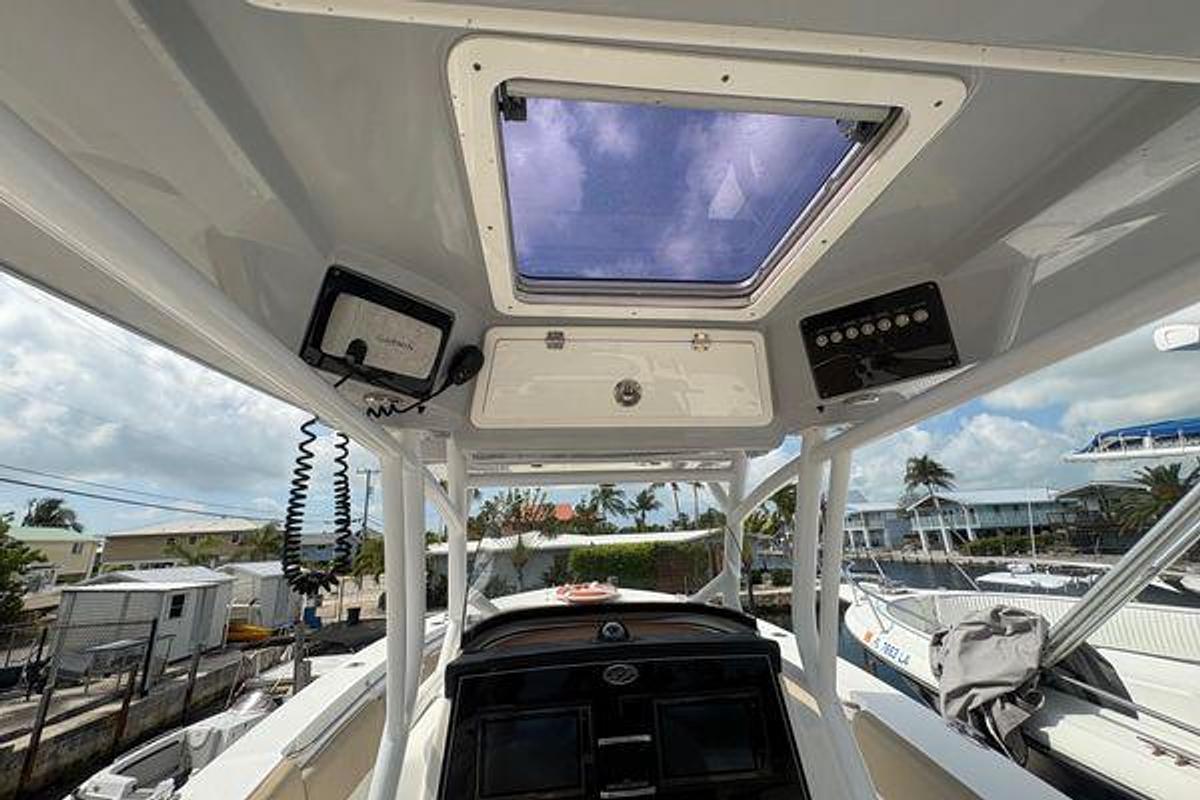Used 2017 Sea Fox 288 Commander | 28ft