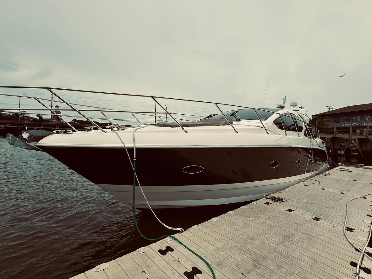 Used 2009 Azimut Atlantis 50 | 50ft