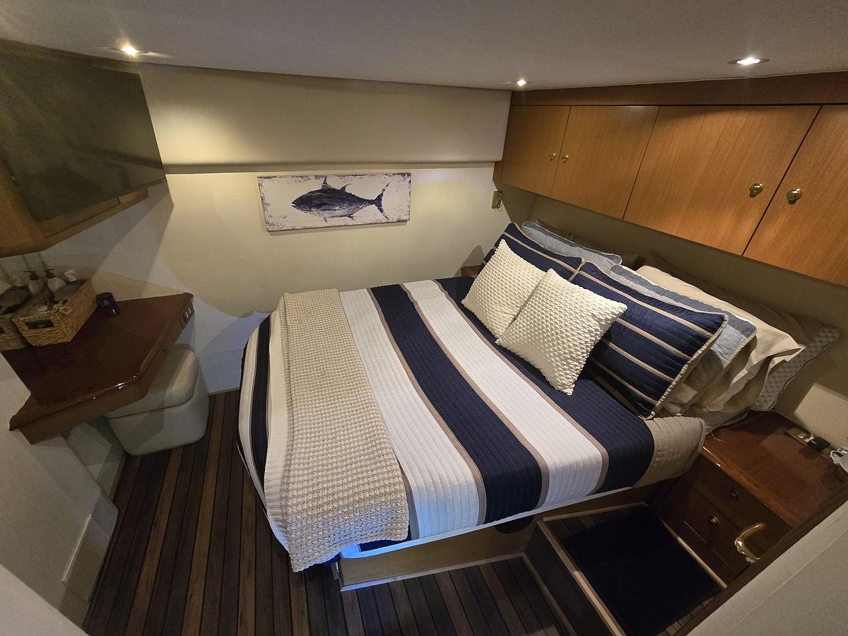 Used 2002 52' Ocean Yachts 52 Super Sport | 52ft