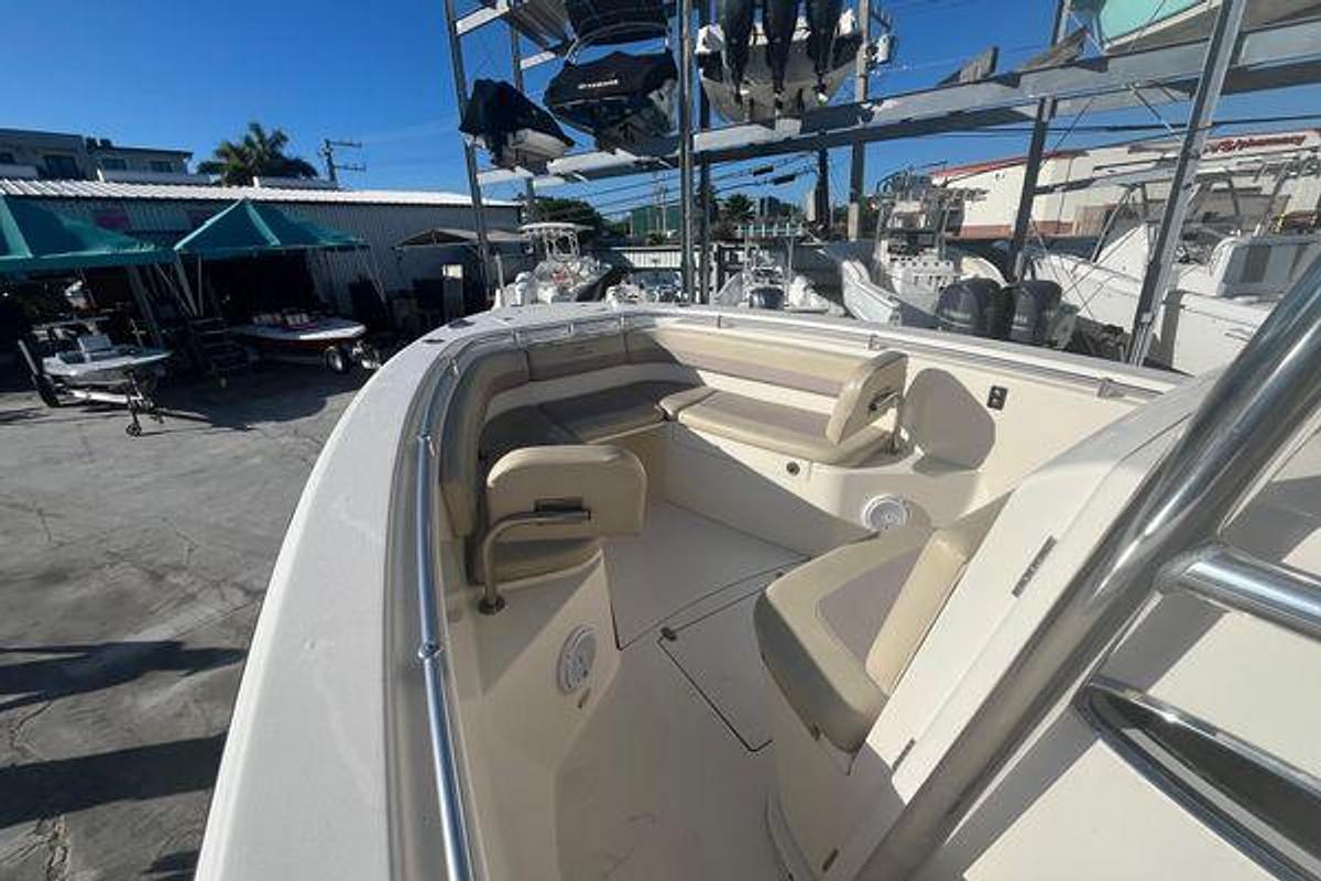 Used 2017 Cobia 277 Center Console | 27ft