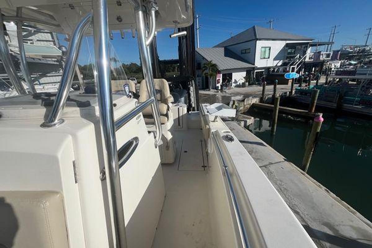 Used 2017 Cobia 277 Center Console | 27ft